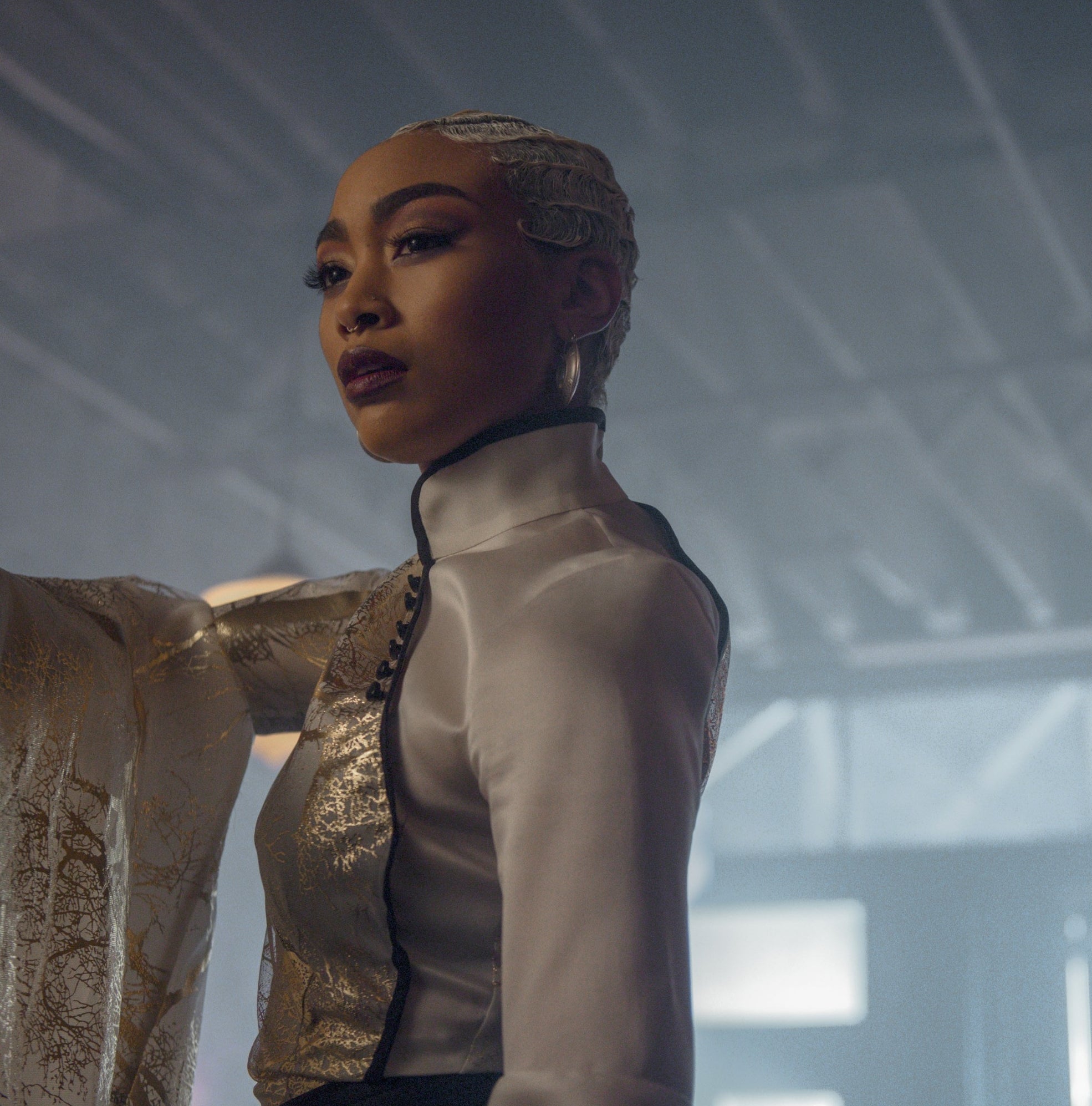 Tati Gabrielle successful  a TV scene
