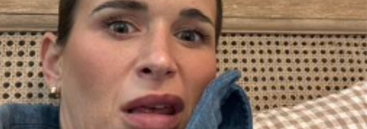 "I Thought Every Single Woman Was A Scooper.": This Woman's Unconventional Period Technique Is Breaking The Internet, And Honestly I'm Both Horrified And Intrigued