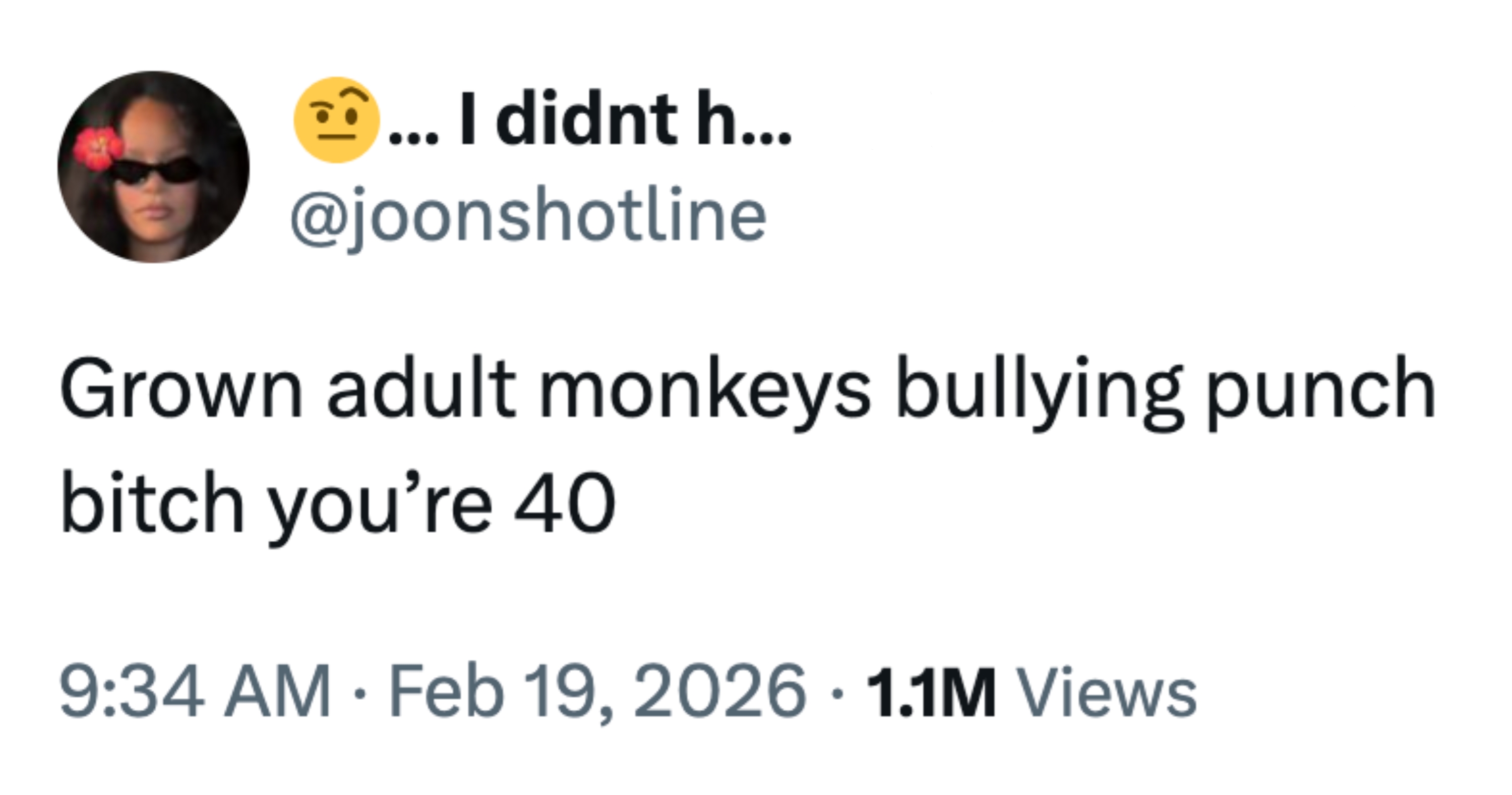 Tweet av bruker nevner mobbing av voksne aper, med omtale av alder 40