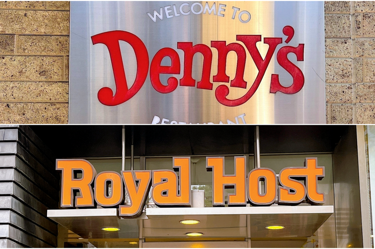 デニーズとロイヤルホストの看板が並んでいる建物入口の画像。