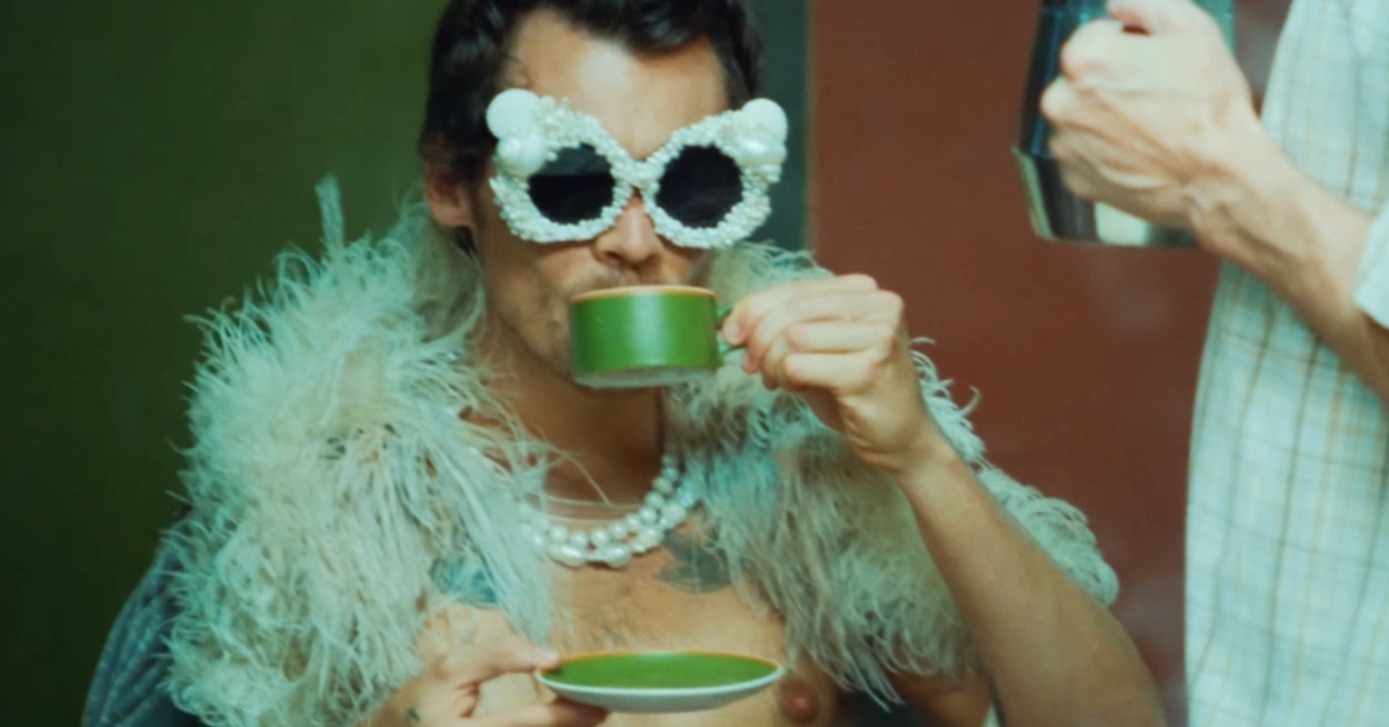 There Is A BIGGGGGGGGGG Difference Between A Coffee Personality And A Tea Personality, So Let's See Which One You Are