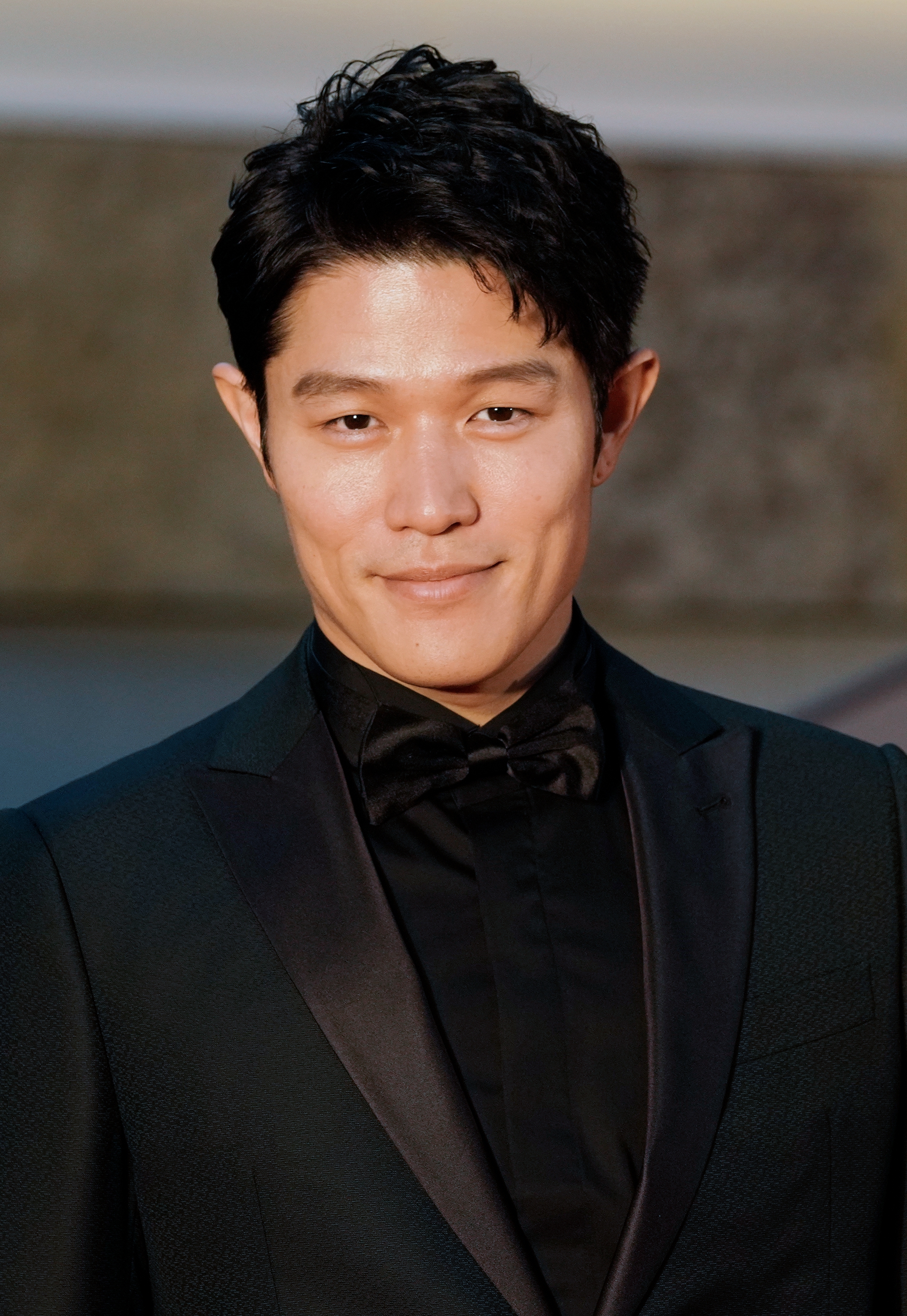 鈴木亮平さん（時事通信フォト）