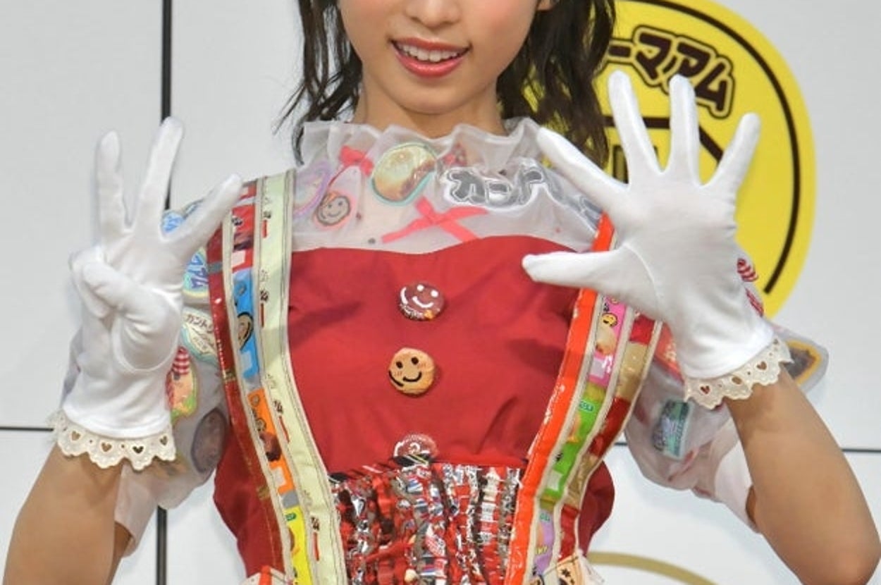 小栗有以さん（時事）