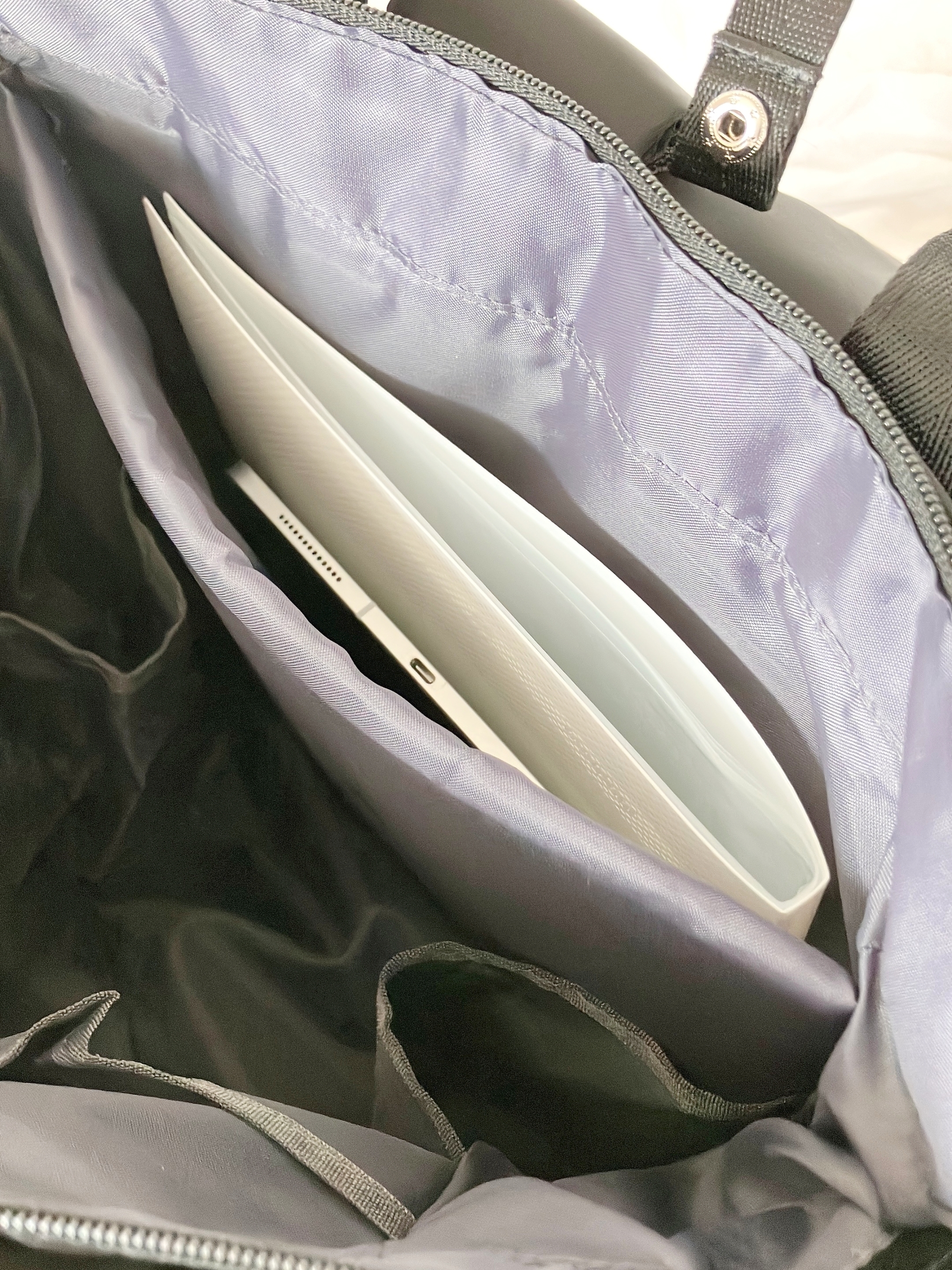 さすがに高機能すぎる！ワークマンの“3WAYバッグ”が大容量でかなり優秀！