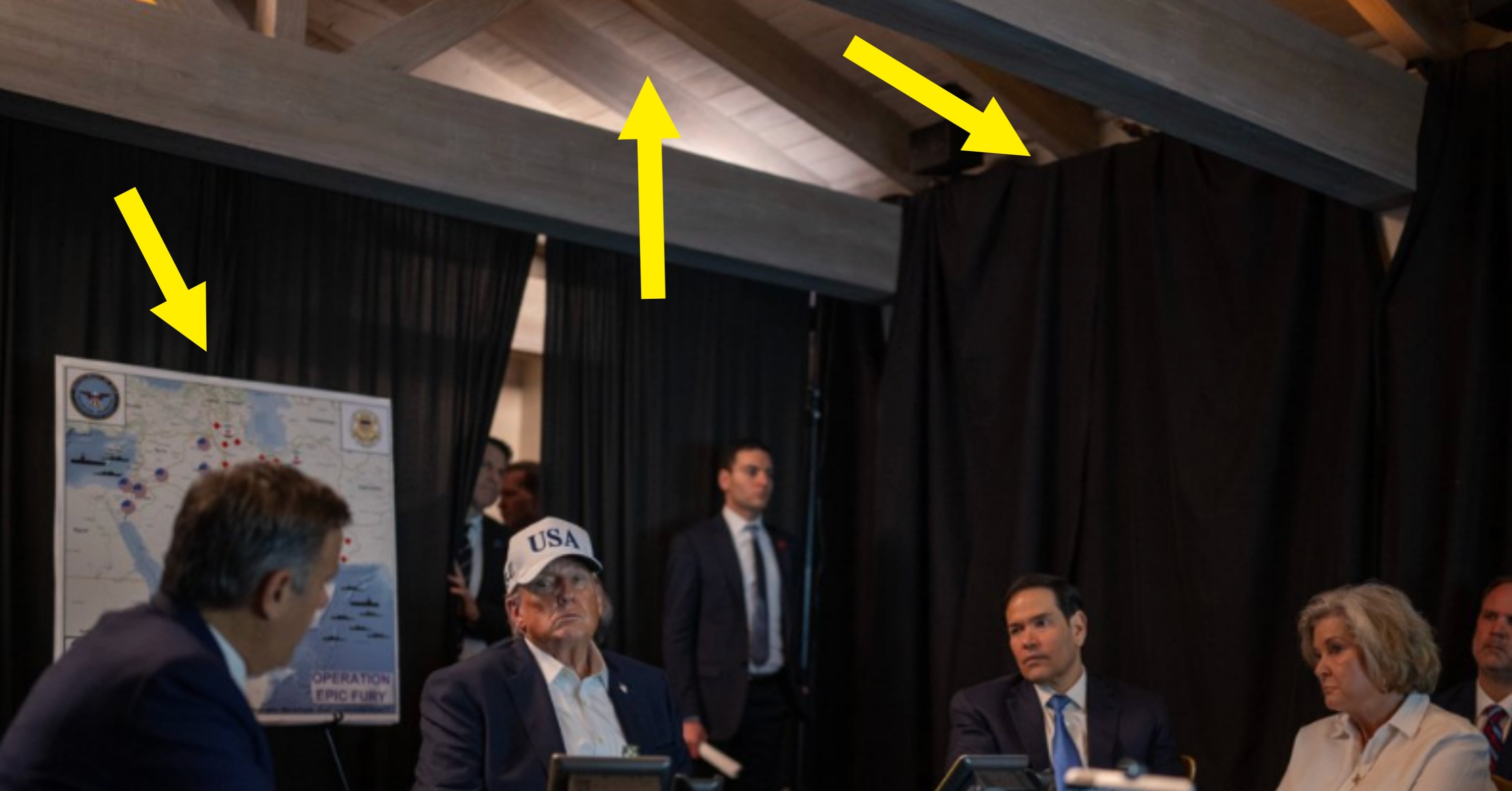 People Are Roasting This Picture Of Donald Trump's Mar-A-Lago "Situation Room," And It's Honestly Not Surprising How Unserious It Is