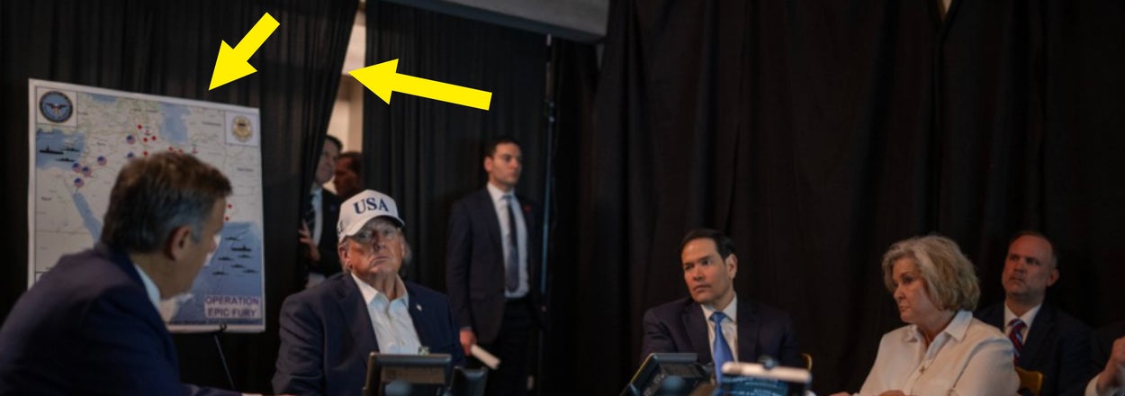 This Pic Of Donald Trump's "Blanket Fort" Situation Room At Mar-A-Lago Is Going MASSIVELY Viral