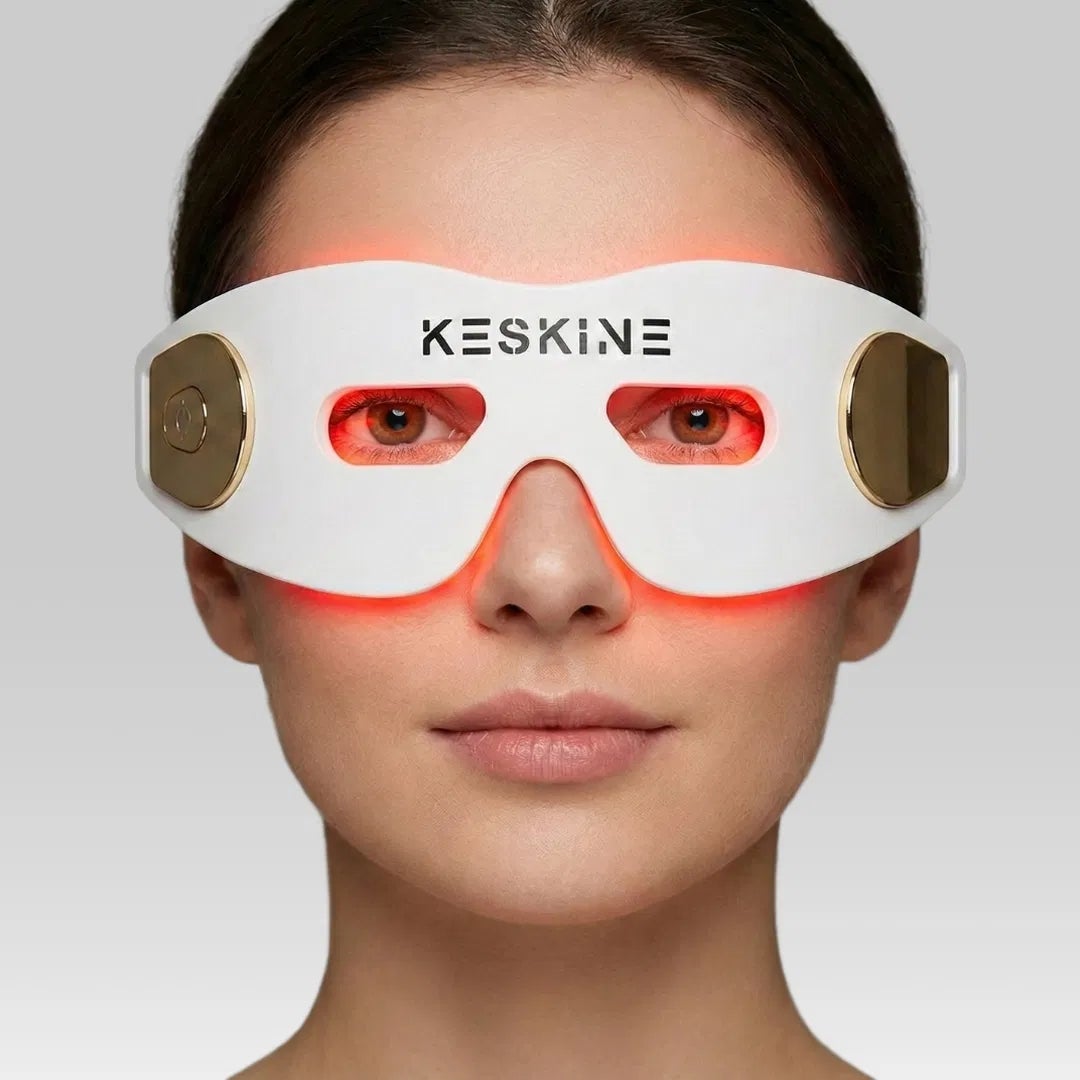 See The Incredible Results Of This LED Eye Mask