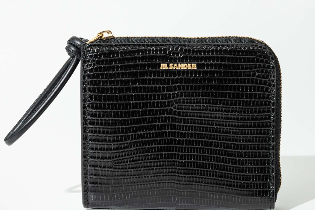 JIL SANDER（ジル サンダー）のロゴがある、スタイリッシュなレザーウォレット。