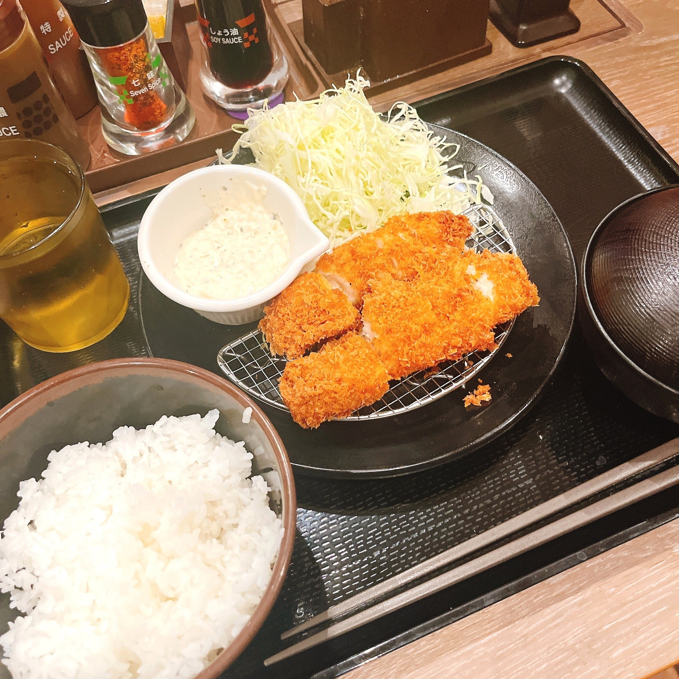 松のや】「通い詰めてる」「最高」復活した“790円カツ定食”がリピ確の