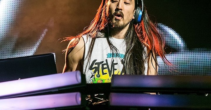 Nobody Asked Me To DJ But This Music Toy Has Me Ready To Ruin A House Party