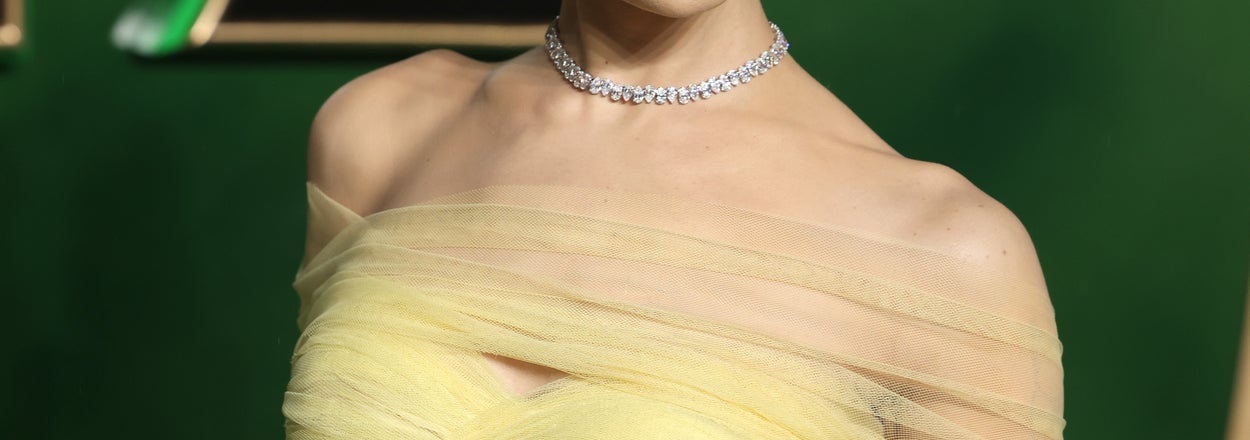 “I Did Not Know She Had Curly Hair”: People Are Freaking Out After Ariana Grande Shared A Super Rare Glimpse At Her Short, Natural Hair