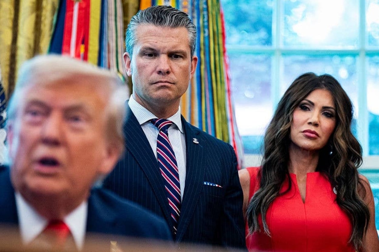 "Colin Is Killing It As Kegsbreath": People Can't Get Over The "Saturday Night Live" Cold Open On Pete Hegseth And Kristi Noem