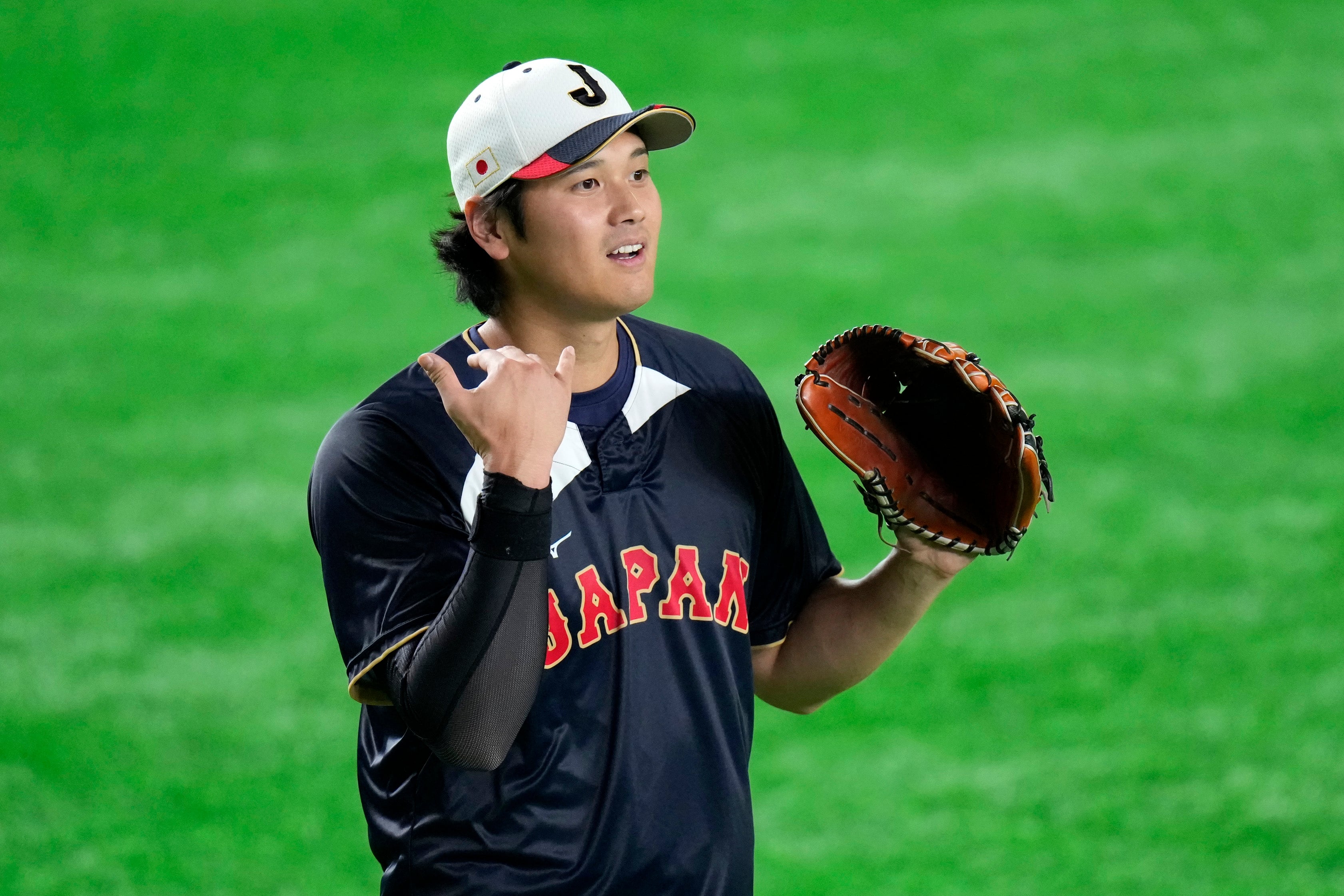 2023ＷＢＣ　大谷翔平選手　ペッパーミルパフォーマンス　イラスト　パーカー ペッパーミル、お茶点てポーズでもない。大谷翔平の新たな