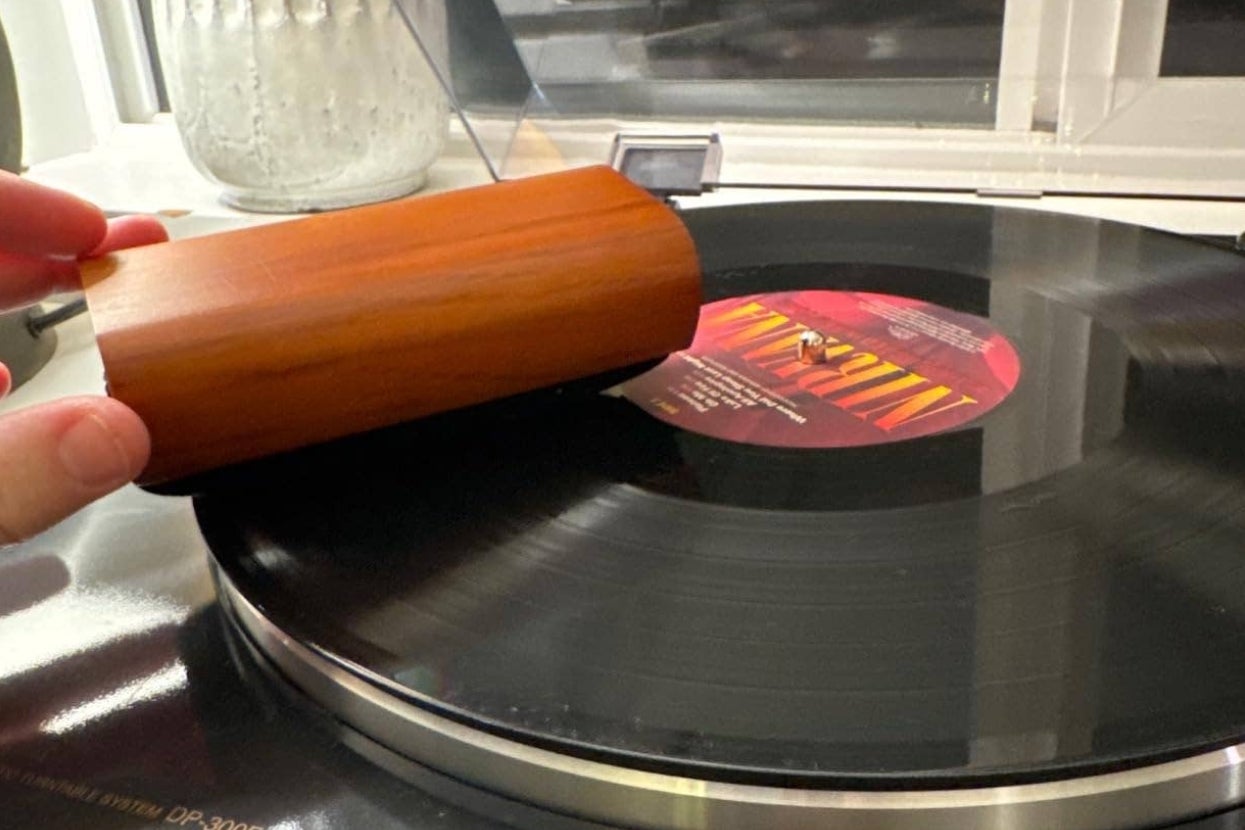 38 Cleaning Products That Were Clearly Designed To Make People Say “Wow” After Trying Them