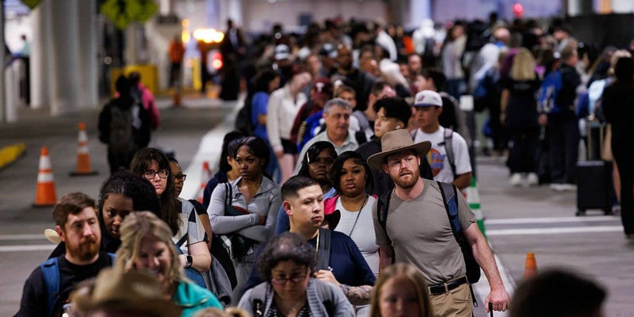 People Are Stunned By What The Denver Airport Is Asking Travelers To Give TSA Workers