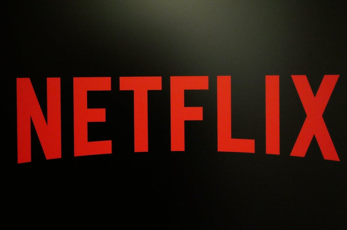 動画配信大手ネットフリックスのロゴ（時事通信フォト）