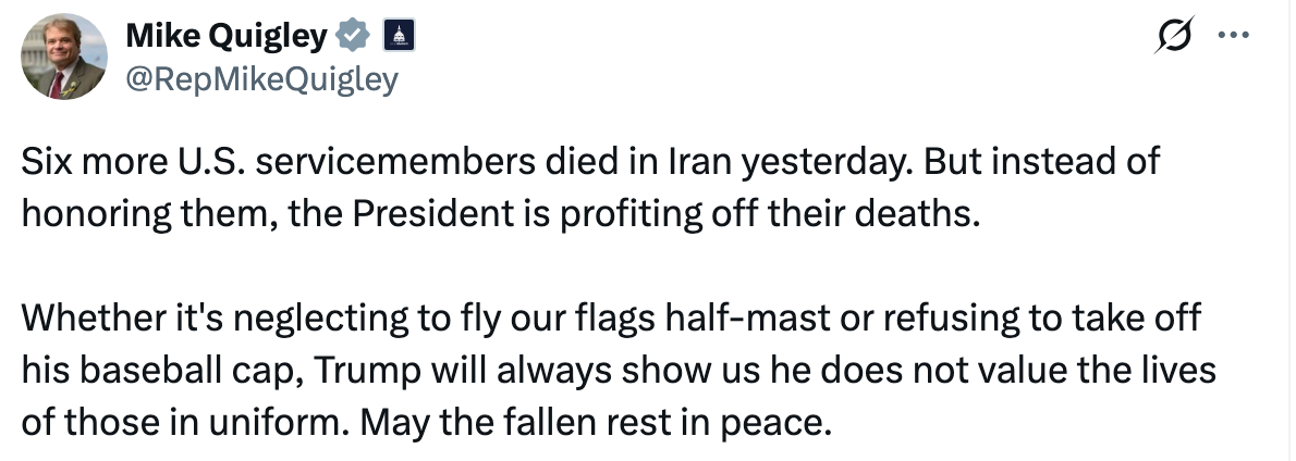 Tweet av representant Mike Quigley som kritiserer Trump for å ha respektløst fallne amerikanske tjenestemedlemmer i Iran; anklager ham for å tjene på døden deres