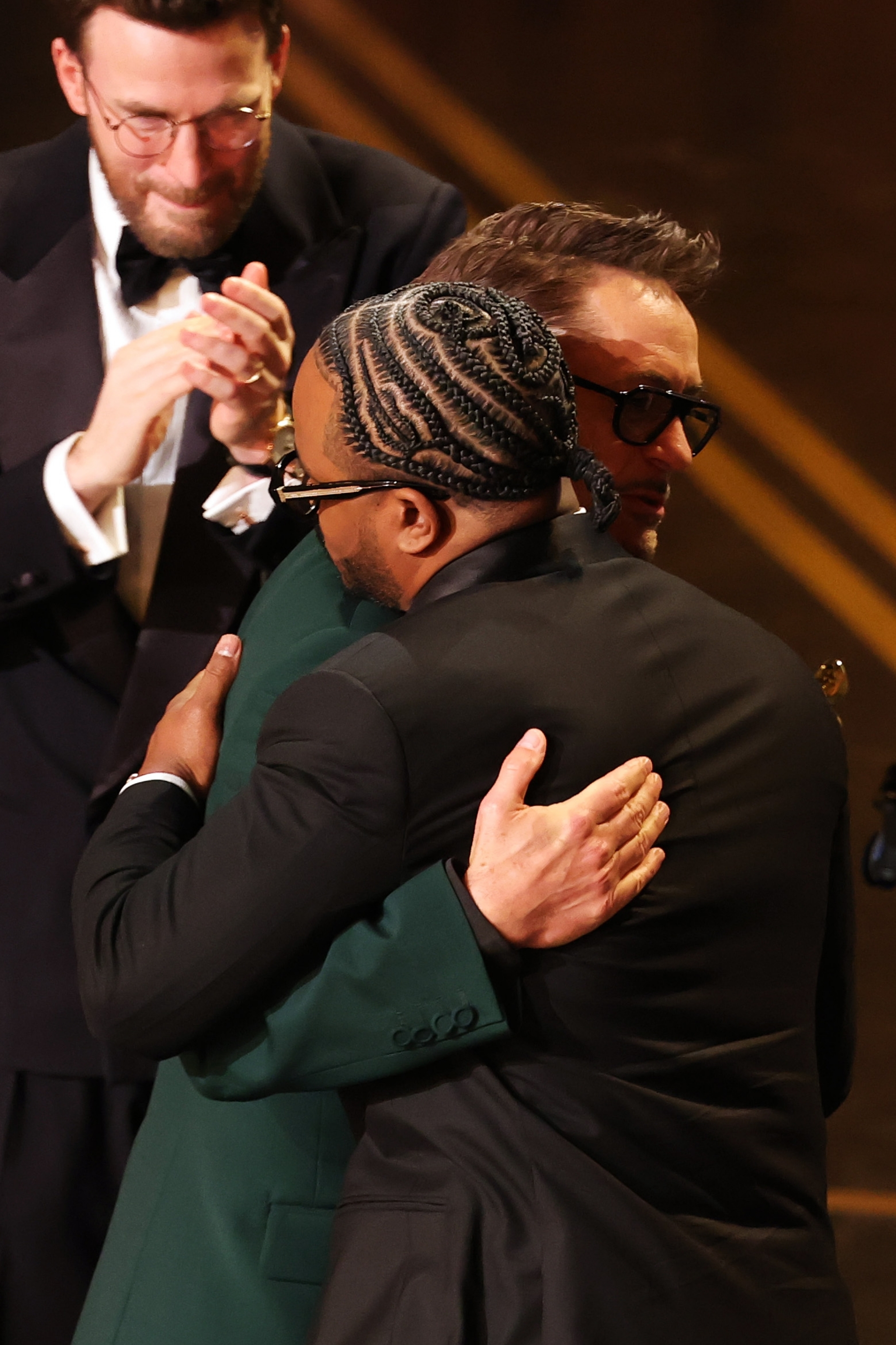 Four radical   successful  ceremonial  deterioration  clasp  and observe  connected  signifier    astatine  an event