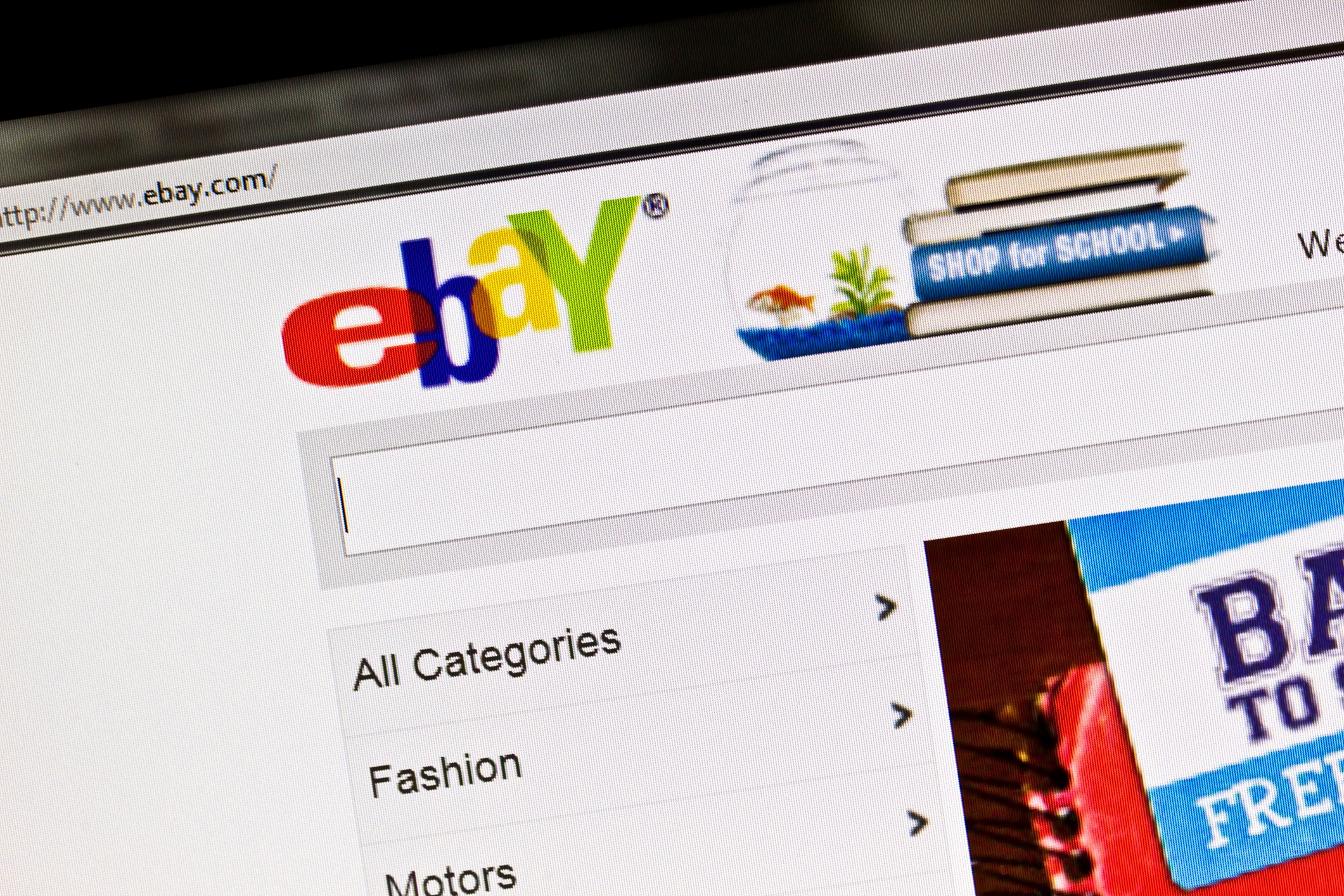 eBay homepage with a hunt barroom and paper options, including categories similar Fashion and Motors, displayed connected a machine screen