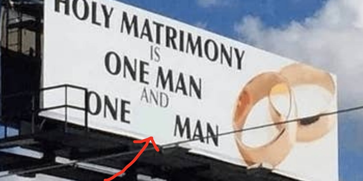 Funny Vandalism Photos: 17 Harmless Pranks Gone Right