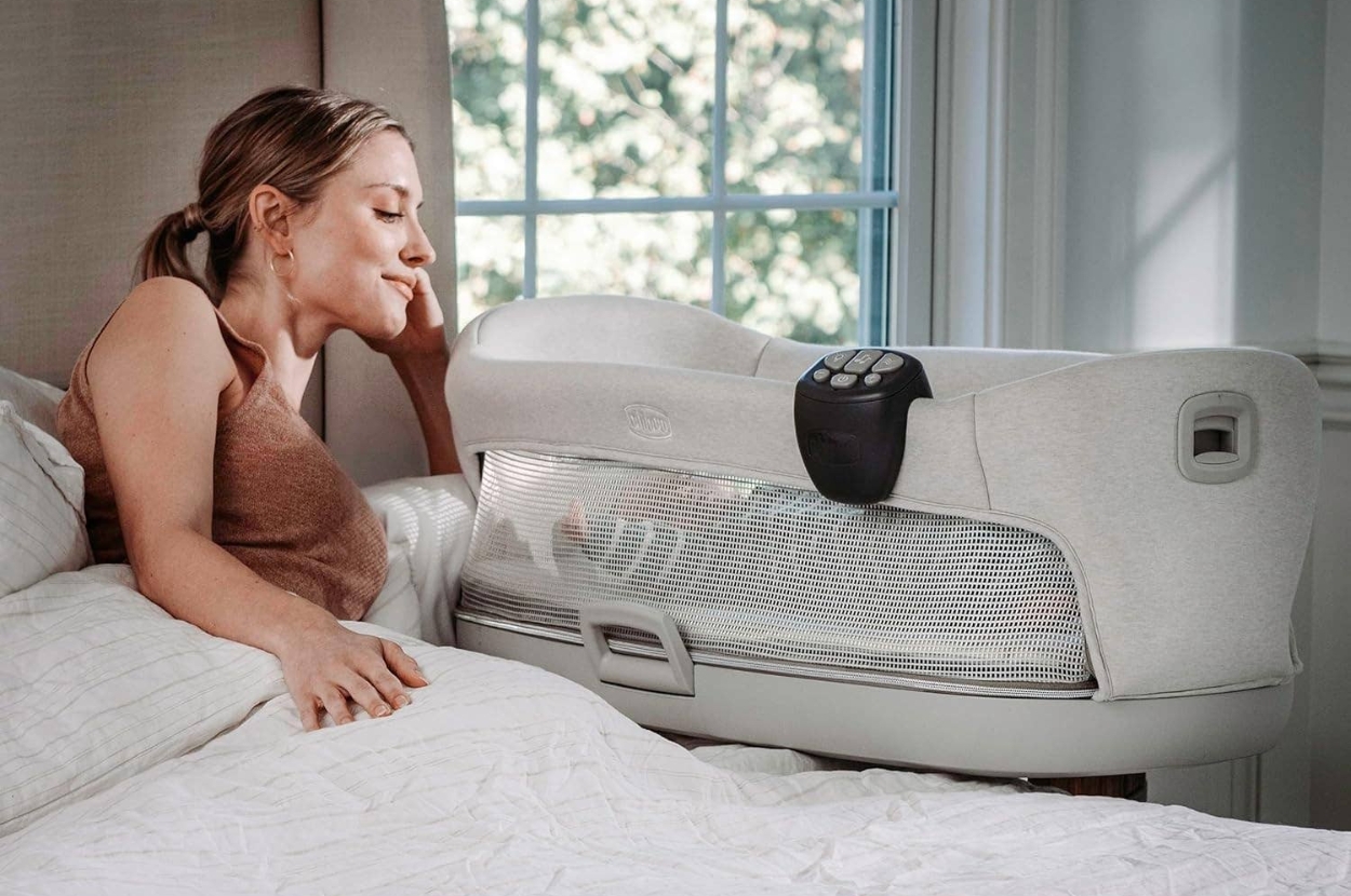 buzzfeed.com - Sally Elshorafa - 14 Bedside Baby Bassinets That Are Designed So Everyone Gets A Good Night's Sleep