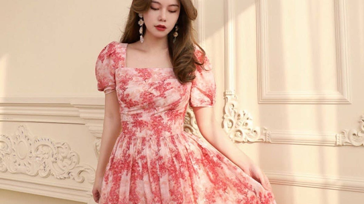 green emerald velvet dress 29 Formal Dresses You Can Get On Amazon That You'll Actually Want To Wear main image 1