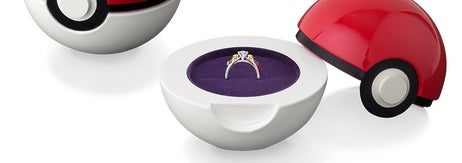 モンスターボール型のアクセサリーケース（ユートレジャーのプレスリリースより）