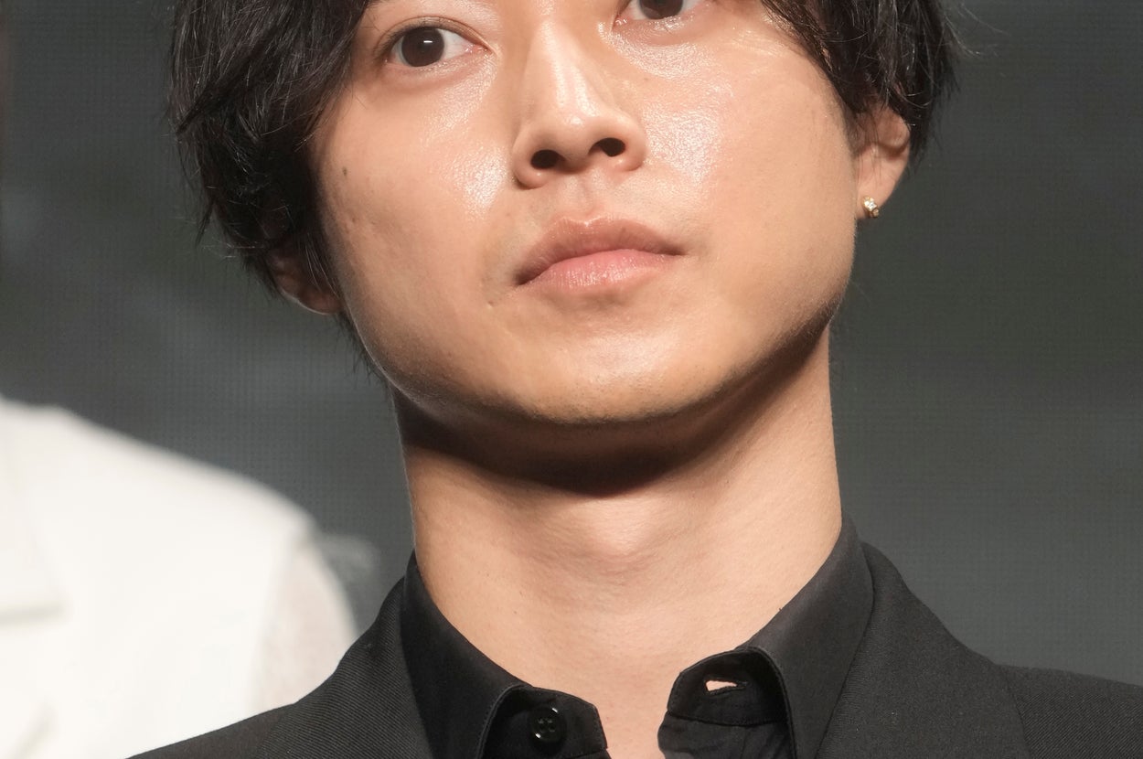 山﨑賢人さん（時事通信フォト）