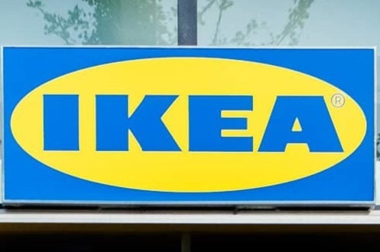 イケアの看板写真