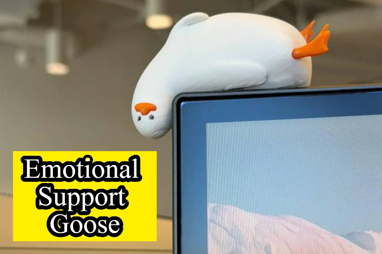 28 Actually Attractive Office Products To Take Your Workspace From “Corporate” To “Cozy”