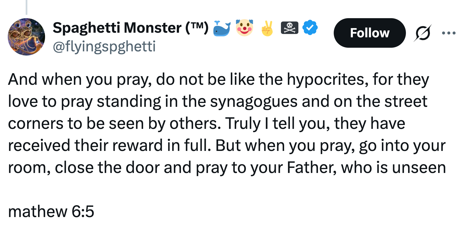 Tweet som siterer Mathew 6:5, og gir råd til privat snarere enn offentlig bønn for å unngå hykleri