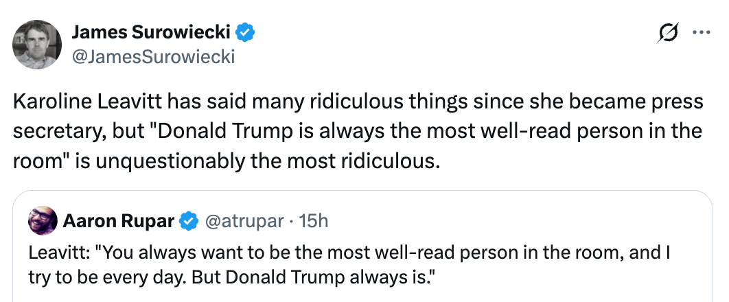 Tweet diskuterer Karoline Leavitt som kaller Donald Trump den 