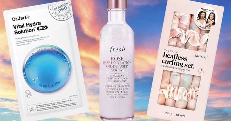 11 Beauty Essentials Flight Attendants Always Travel With