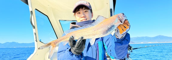 ギスを見せる「深海魚ハンター」西野勇馬さん / 西野勇馬さんのX（@nanukazame1）より