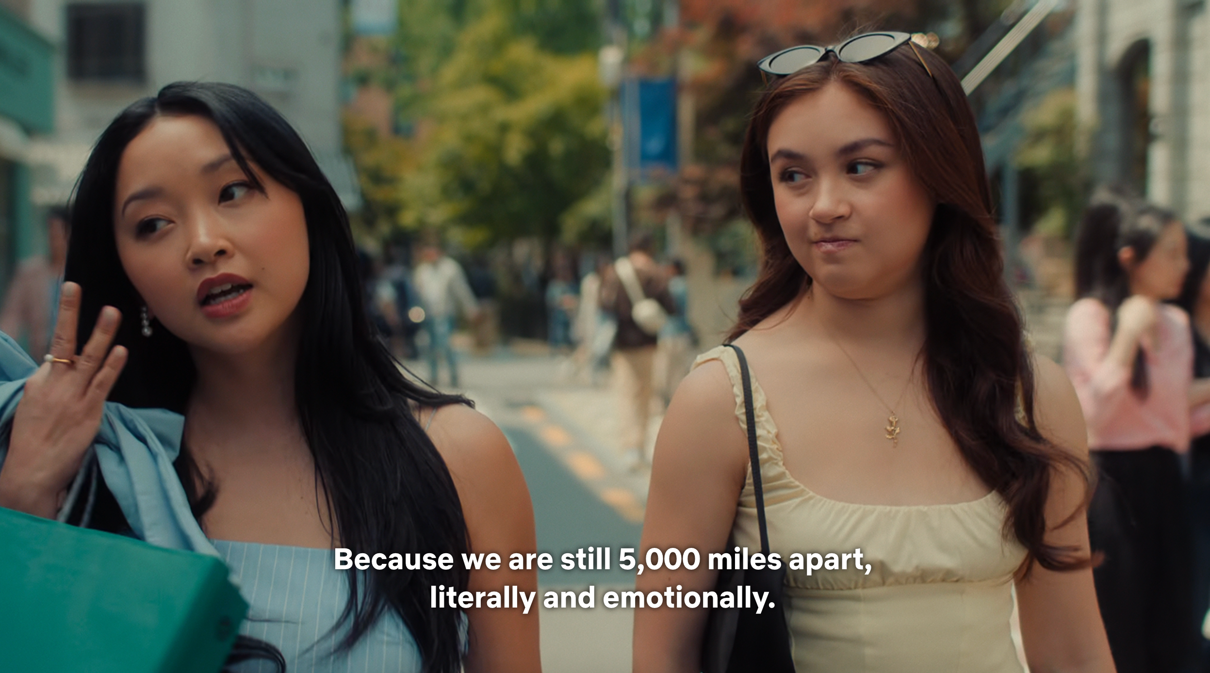 Lara Jean and Kitty speech astir her and peter k being 5000 miles isolated virtually and emotionally