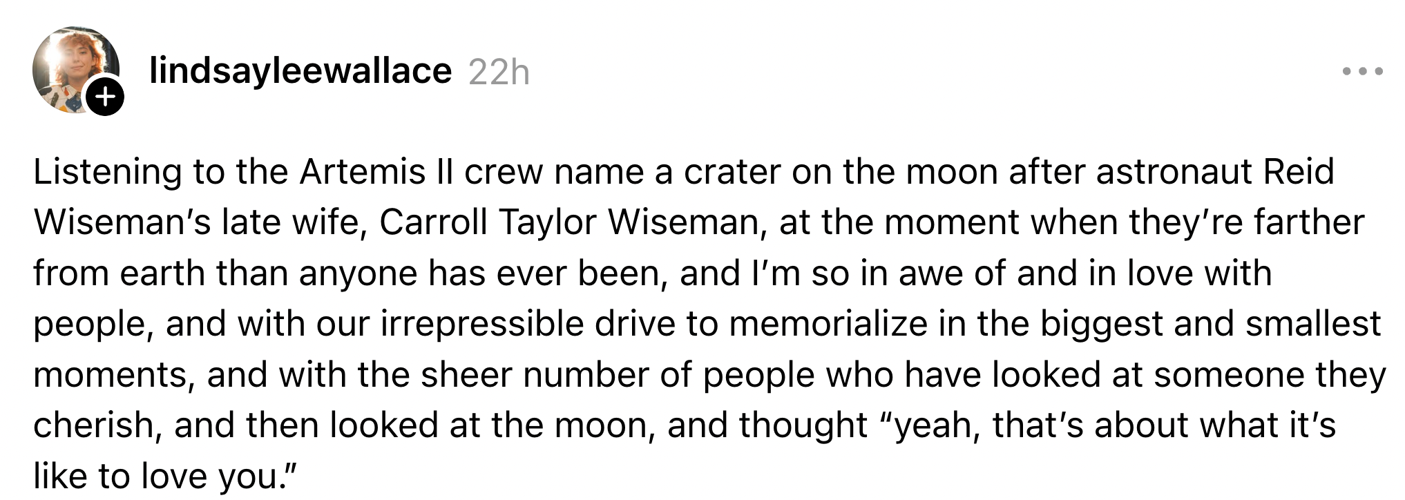 Innlegg om Artemis II-mannskapet som navngir et månekrater etter astronaut Reid Wisemans avdøde kone, og reflekterer over kjærlighet og menneskelig forbindelse med kosmos