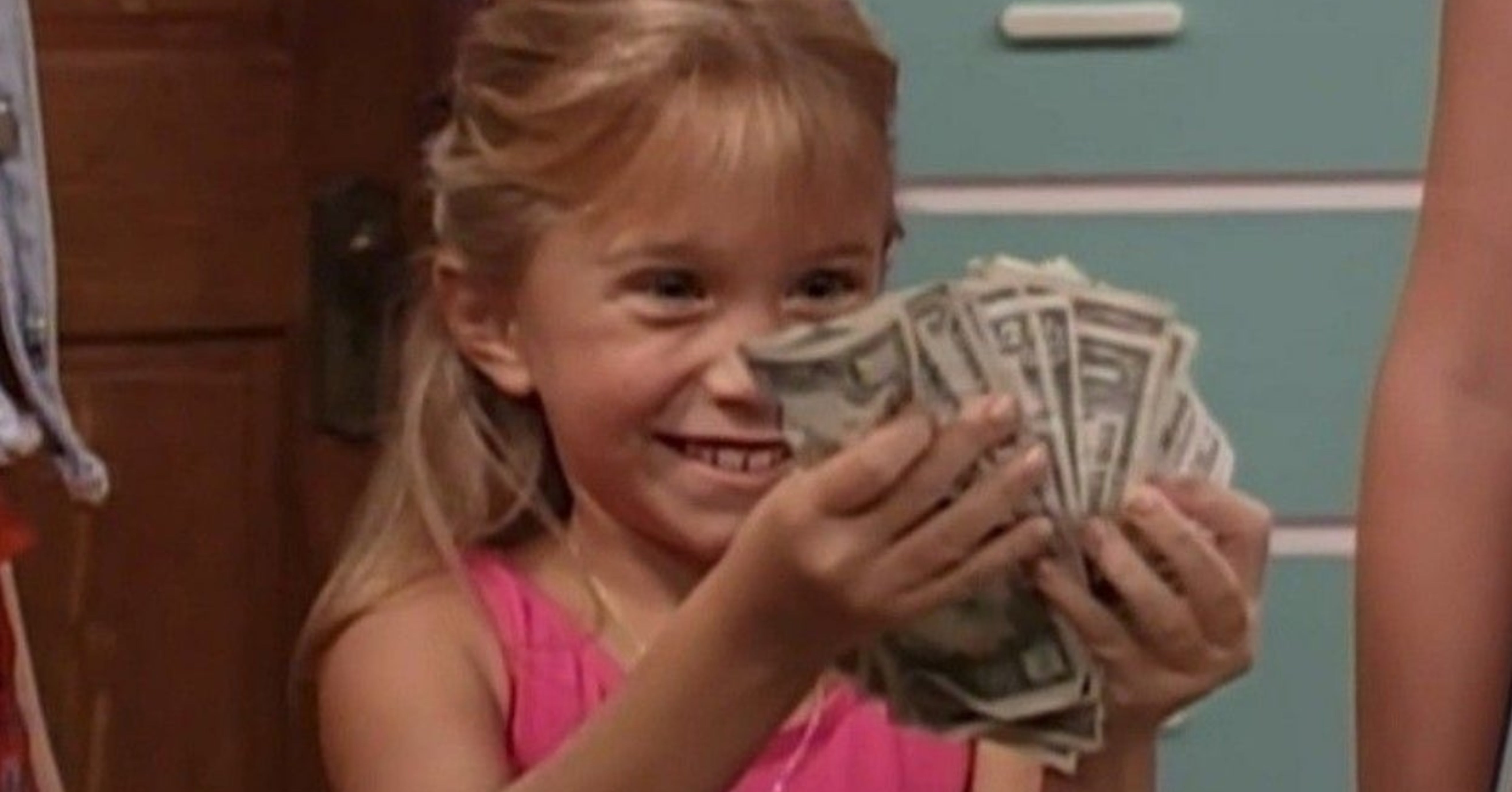 Customize Your Dream Spring Break Trip And I'll Guess Which Of Your Personality Traits Gives You The Most Aura Points