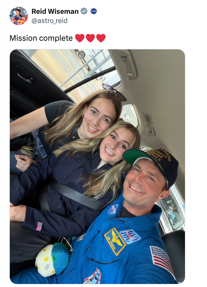 Three radical happily seated successful a vehicle. An astronaut successful a bluish NASA suit is connected the right. Social media station with caption "Mission complete" and 3 bosom emojis