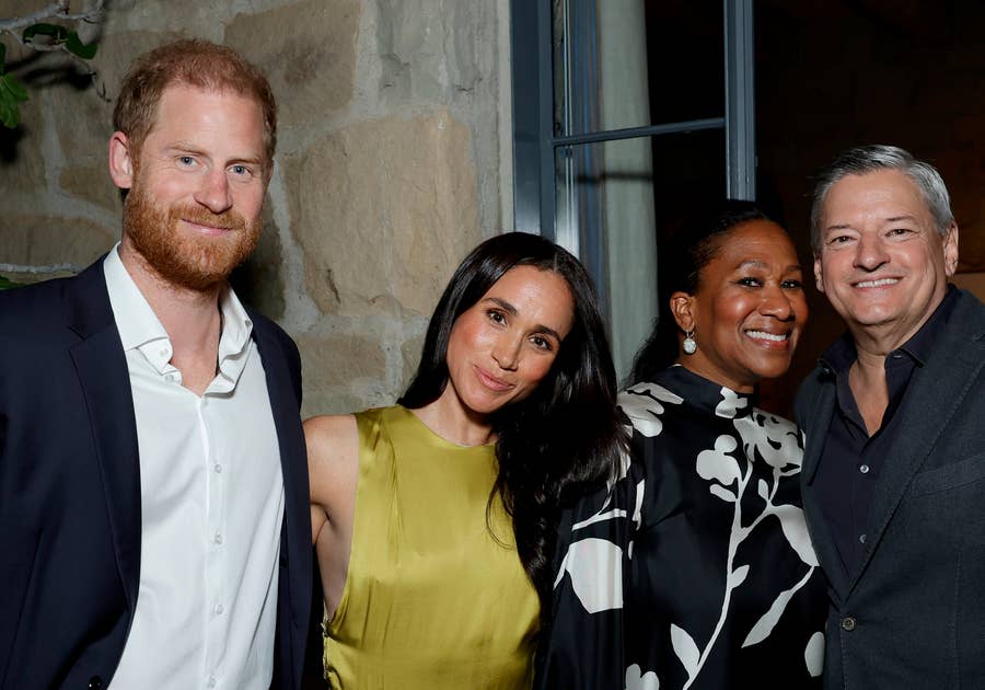 Meghan Markle Faces Backlash Over Netflix Green Dress Meghan Markle Faces Backlash Over Netflix Green Dress