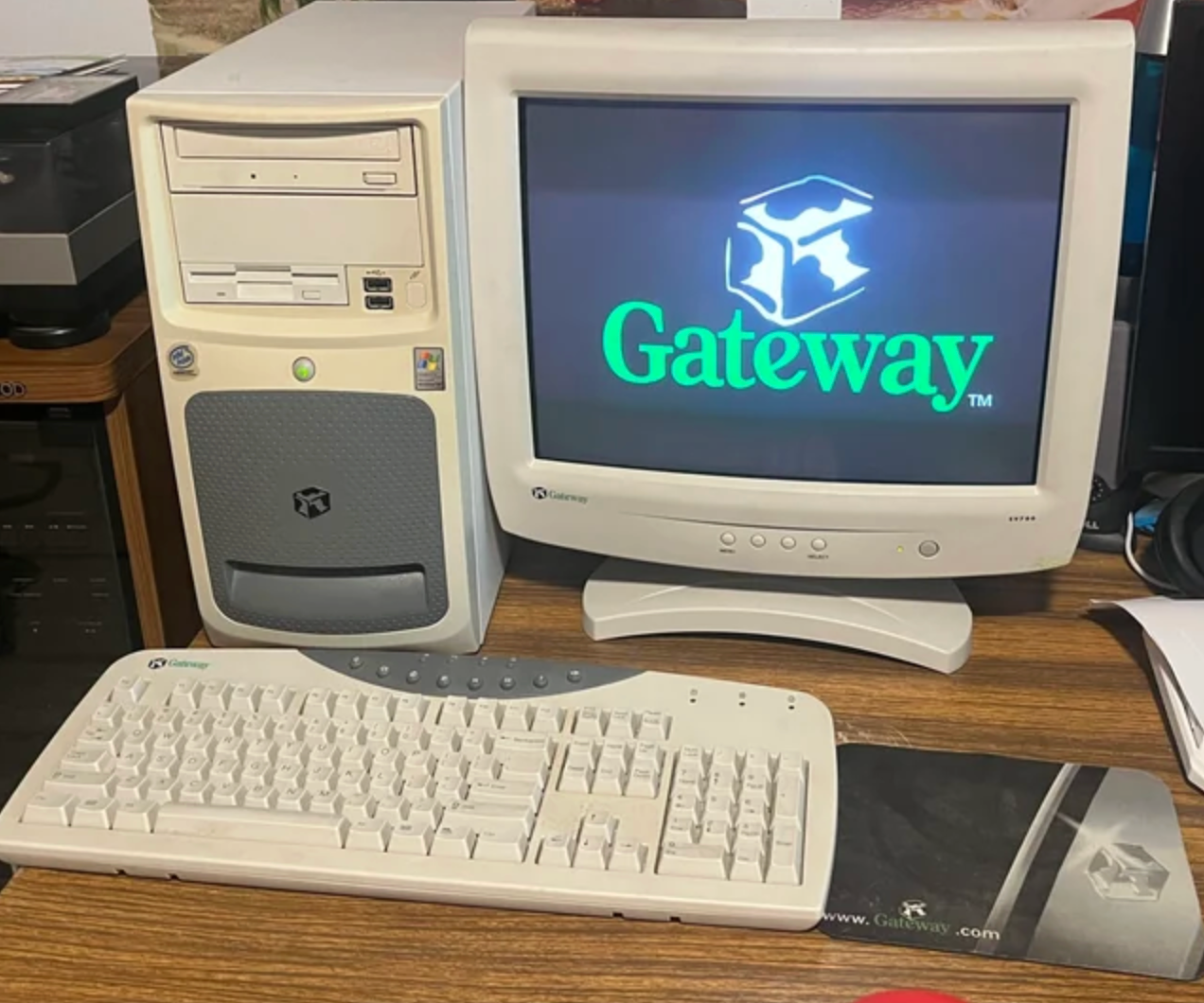 32 Things Everyone Had In The '90s But Not Now