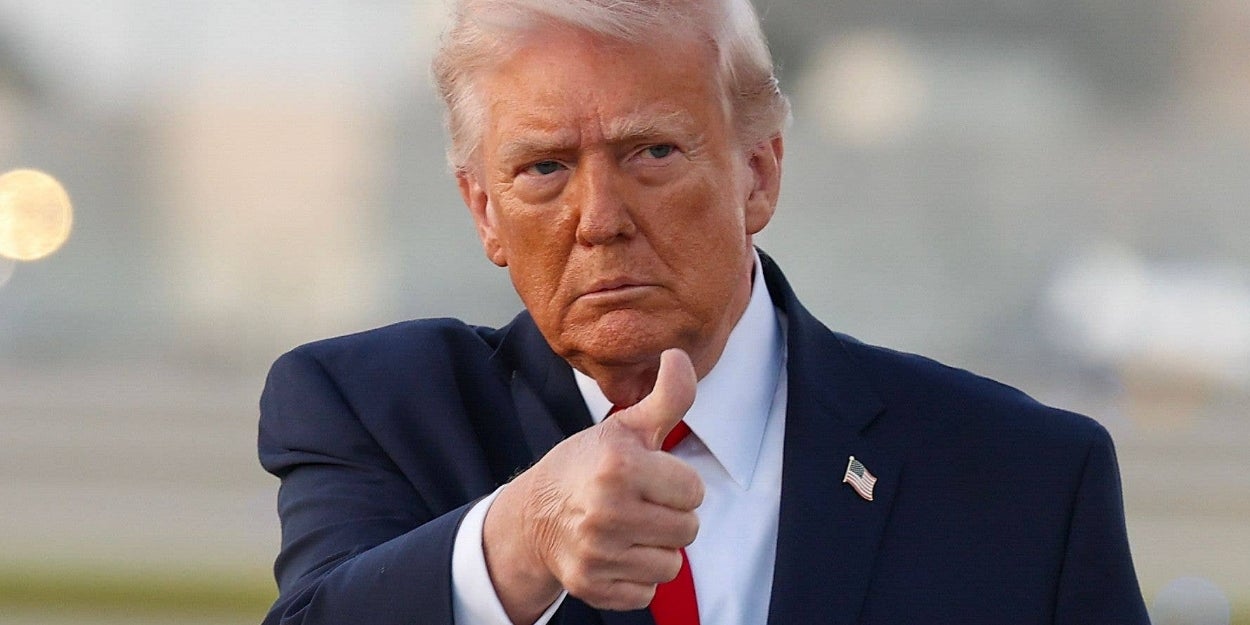 Viral Photo Shows Trump's Awkward Stance