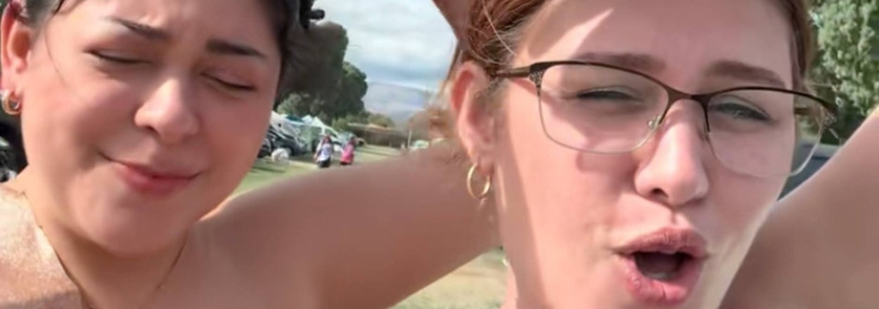 People Are Obsessed With These Two Women Who Attended Coachella As "Regular People" Instead Of Influencers With Loads Of Money, And The Responses Are So, So Good