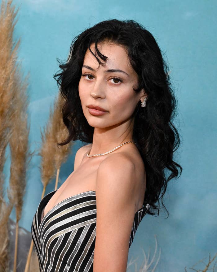 Alexa Demie connected  a reddish  carpet