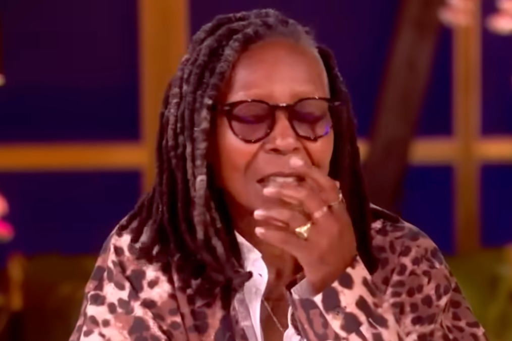 “The View” Hosts Got Into A Slap Fight During The Live Show, And It’s Honestly Kinda Awkward