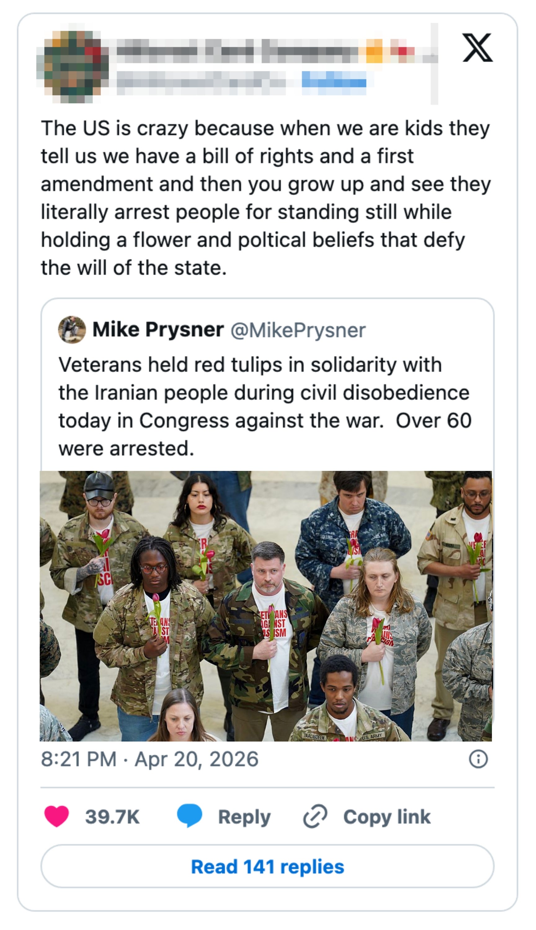 Tweet om veteraner som holder røde tulipaner i solidaritet med iranske folk, noe som fører til arrestasjoner i kongressen. Over 60 arrestasjoner skjedde