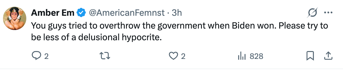 Tweet av bruker med håndtak @AmericanFemn1st: "Dere prøvde å styrte regjeringen da Biden vant. Vennligst prøv å være mindre en vrangforestillingshykler."