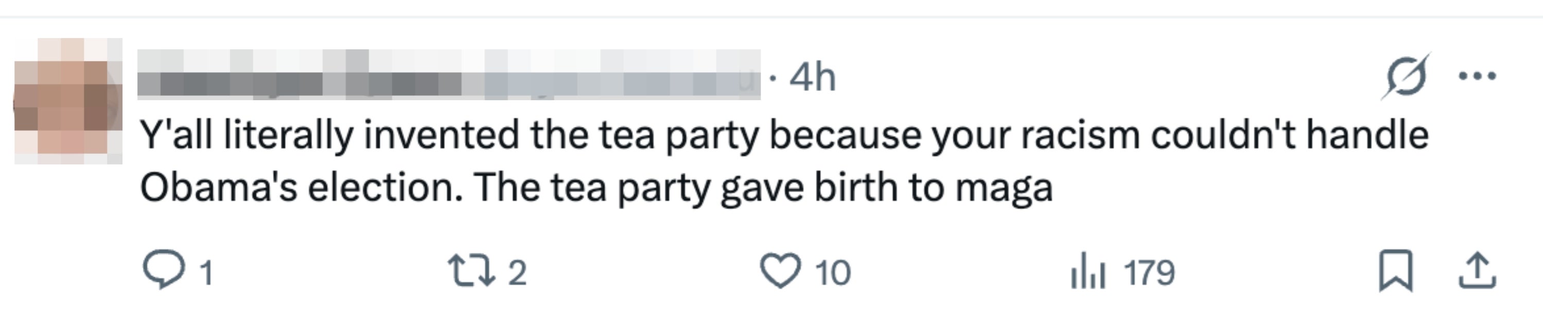 Tweet av Hazeleye Queen: Hevder at Tea Party ble startet på grunn av rasisme over Obamas valg og førte til fremveksten av MAGA