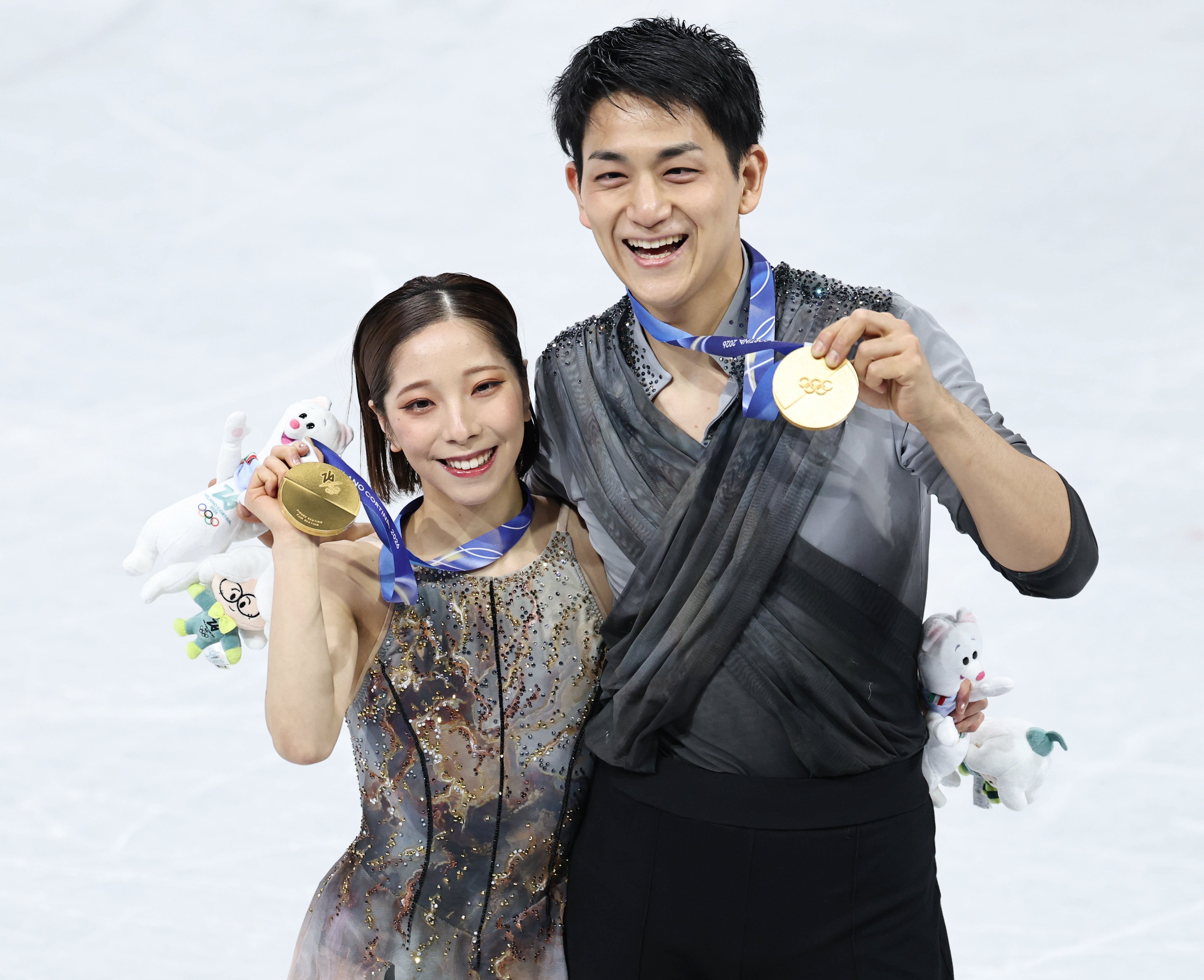 三浦璃来さん（左）と木原龍一さん（右）（時事）