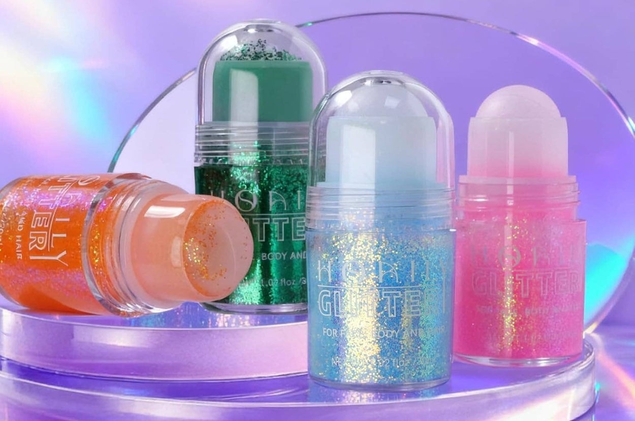 buzzfeed.com - Elizabeth Lilly - If You're Heading To A Music Festival This Summer, These 35 Products Will Really Come In Clutch