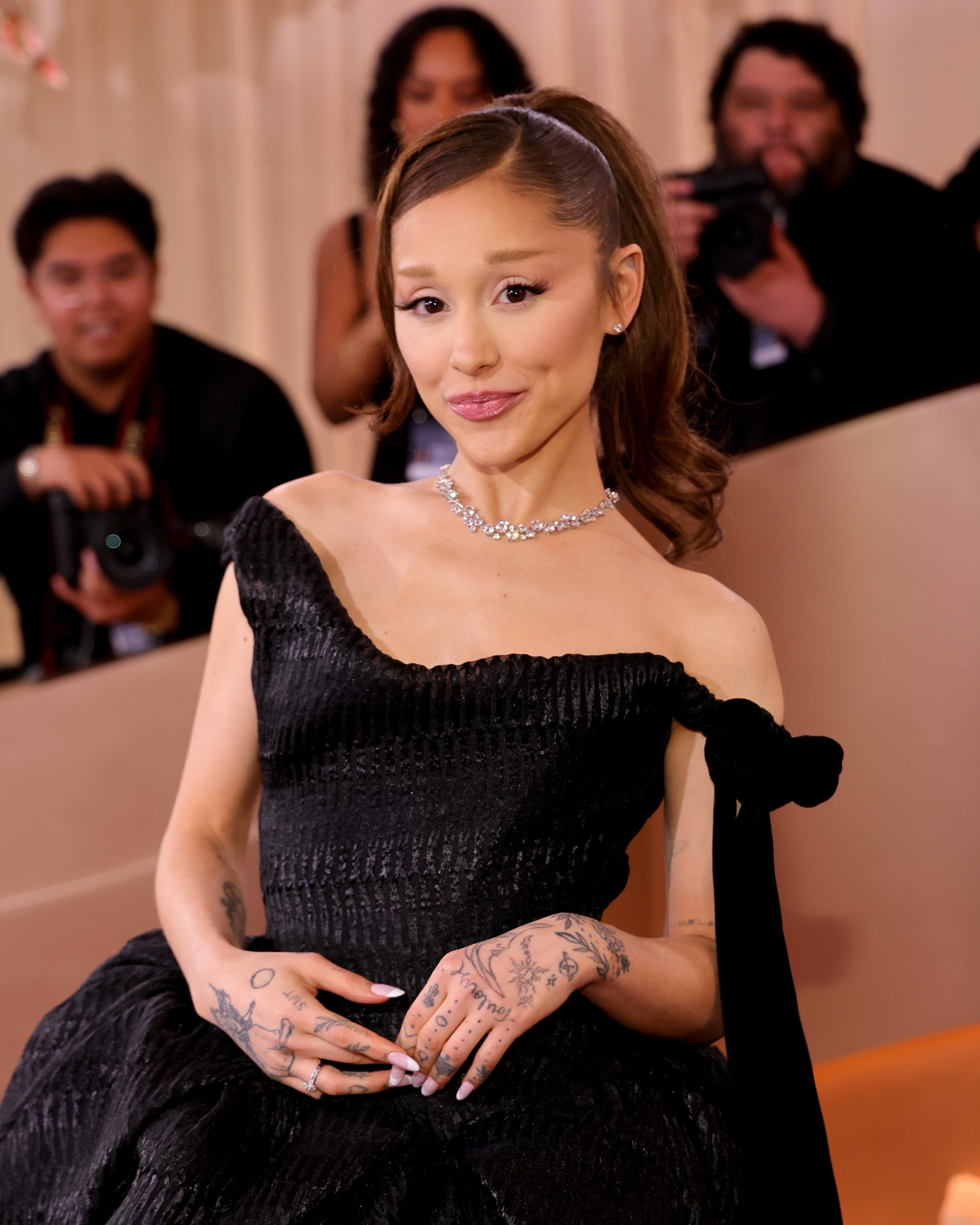 Ariana Grande astatine  an event